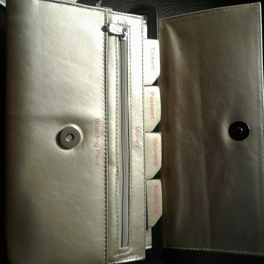 Wallet - Picture 2 of 2